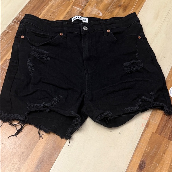 Song Pants - Chic Black Distressed Jean Shorts